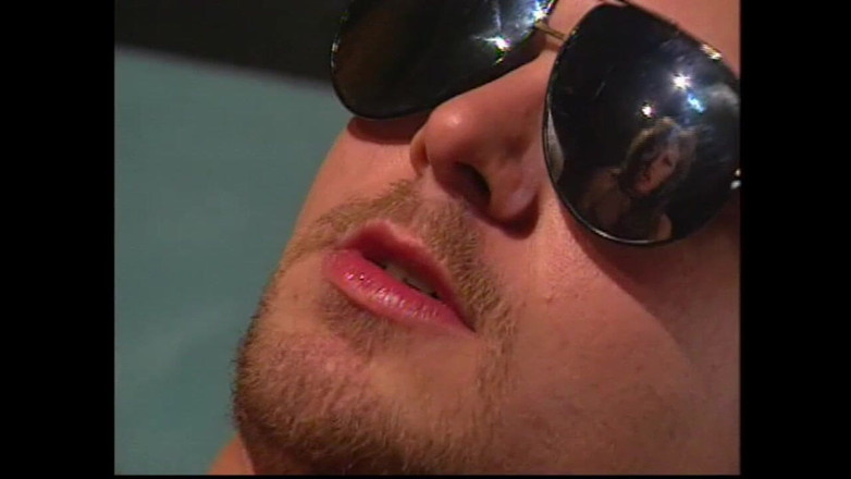 Vintage Megastore Full hd: 发情的黑发女郎的大鸡巴