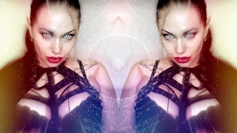 Goddess Misha Goldy: Okouzlující ASMR a oční kontakt! Moje rty proniknou přímo do...