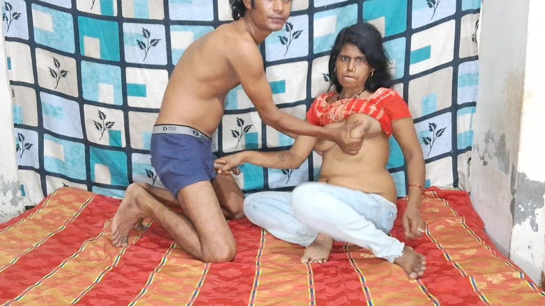 Desi Bhabhi Neha: Amateur Indian Wife Neha Bhabhi Real Homemade Romantic Sex with...