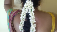 Inba: Nové vdané ženy ukazující svou roztomilou strukturu