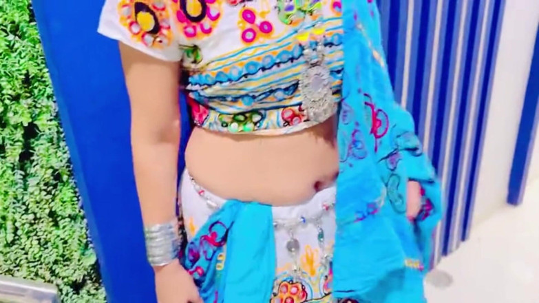 Nisha bhabhi ki chudai: Boyfriend Ne Hotel Me Le Jakar Choda
