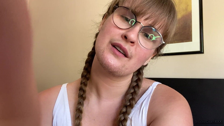 Brooke Casey: ASMR- femeie păroasă: Încurajare de masturbare cu Brooke Casey