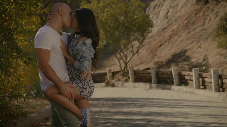 Vixen: VIXEN - La nuova divorziata fa sesso con il suo personal...