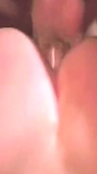 Bionda sditalinata e mangiata per orgasmo tremante