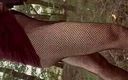 Apomit: Amatour teen hot boy walks wihout pants in forest