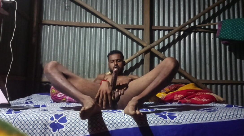 Ranjit Roy: Indian Village Boy Habe Nice Toll.playing Self.