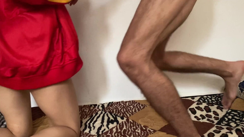 TheMaadDick: Adik tiri arbic memijat terapis dengan geeting disetubuhi oleh kakak...