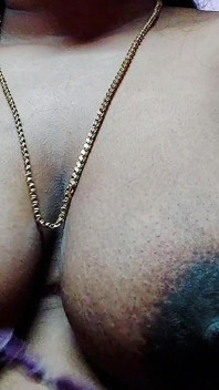 Desi mohini ateşli orta yaşlı seksi azgın hizmetçi genç sahibiyle seks yapıyor
