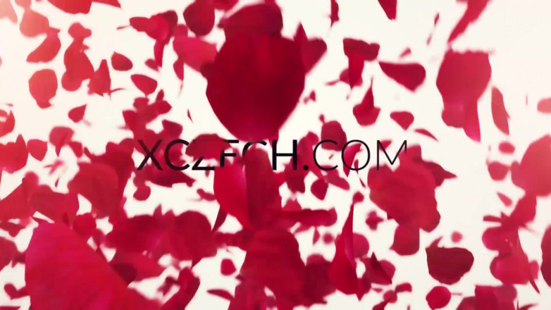 XCZECH: Sharon cherry - massaggio all'aperto con due ragazze