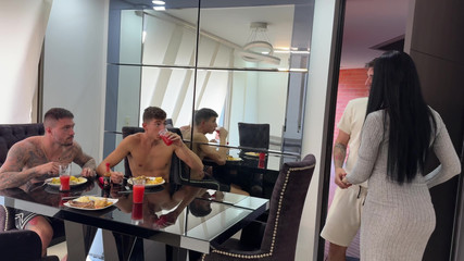 Rauls Bud: Hot Latina Yenifer Chacon menyelamatkan kami dan membiarkan kami dia