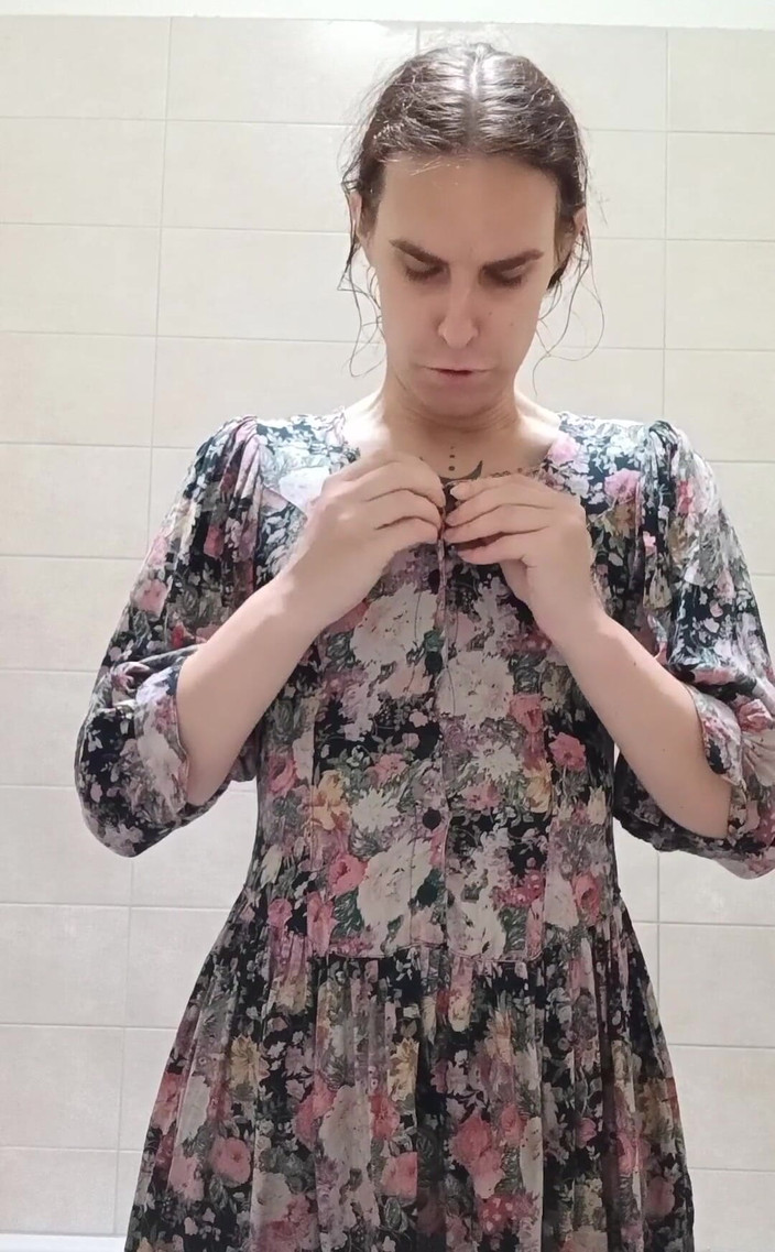 Odette Vesper: 2022.09.05 Ganti baju &lt; 3