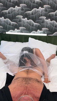 Cycata milf Romi Rain zerżnięta i wydymana w dniu ślubu