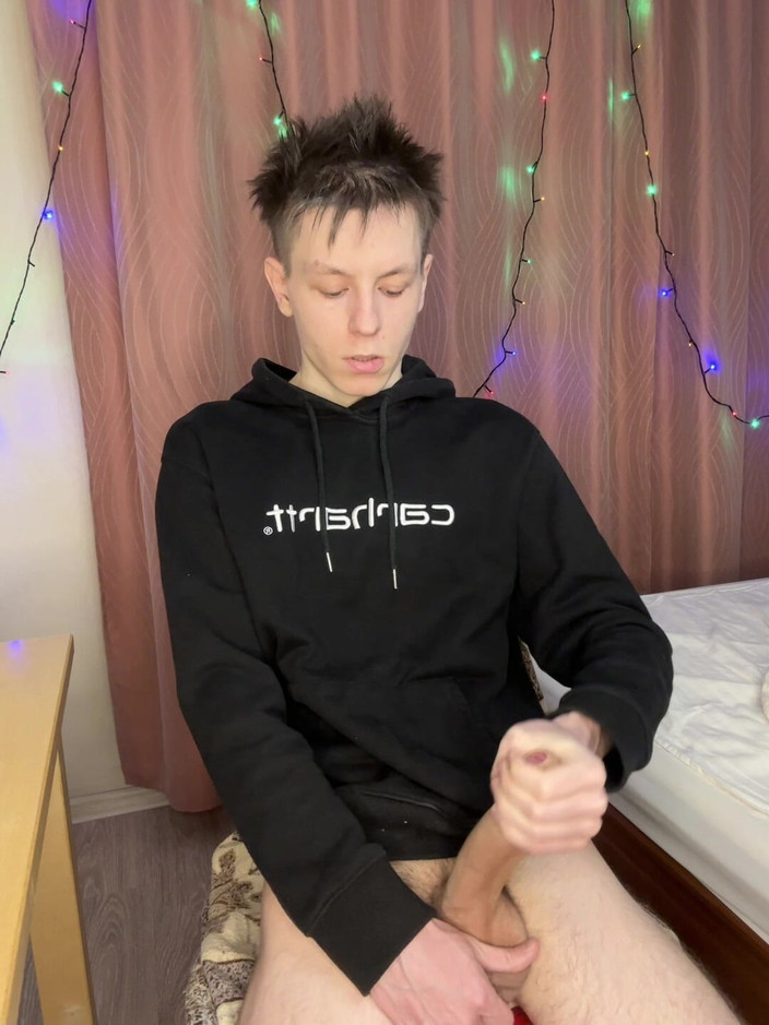 Morflot24: Twink prostate tingles trong khi bơm tay một mình mãnh...