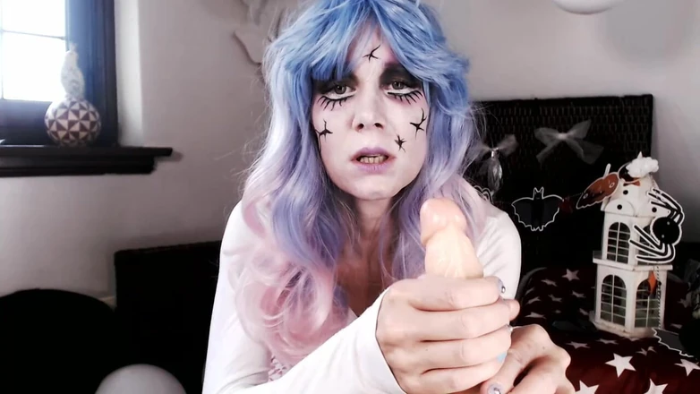 Lolacam: Halloween Handjob