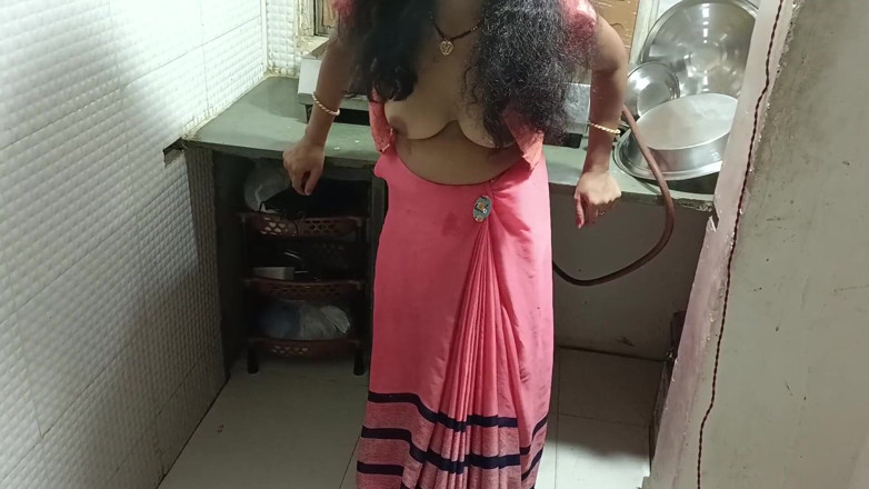 Pstarindia123: Cel mai bun videoclip indian cu sex dur în bucătărie