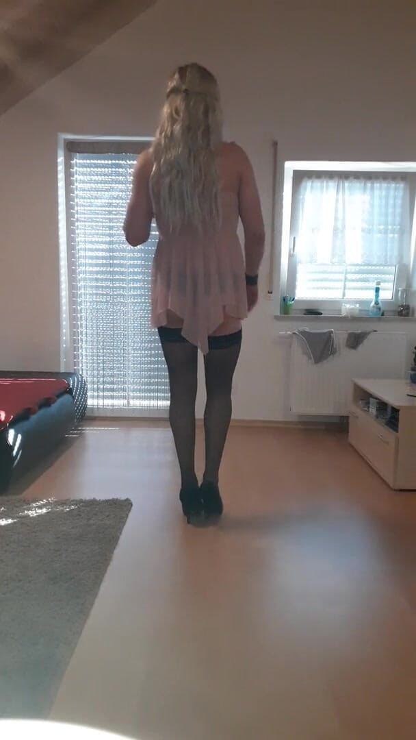Julia CD: Sexy lingerie crossdresser teen