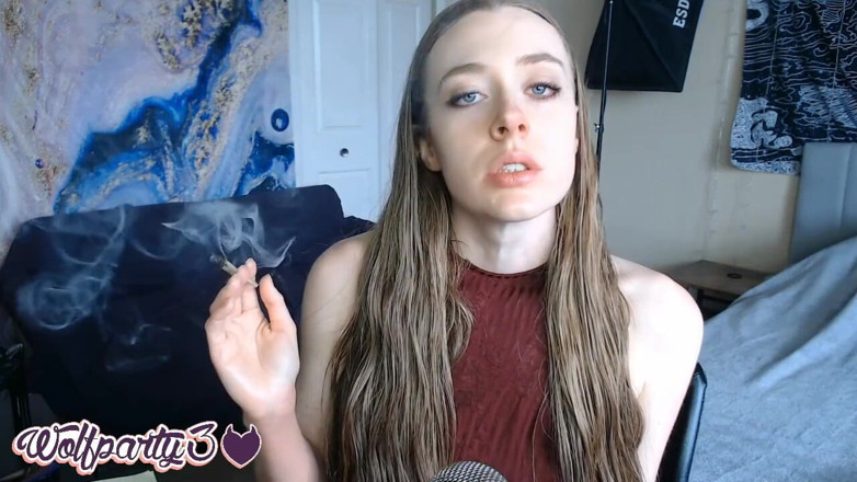 Dahlia Wolf: Findom rokende joi
