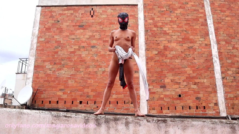 Magia Rosa: Spider-woman yang luar biasa - terekspos- seks di luar ruangan