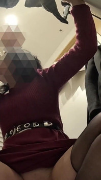 Sacanagem Francesa Professora Em Vestiário Público Me Ajuda a Gozar Na Loja Voyeur De Milão - Misscreamy