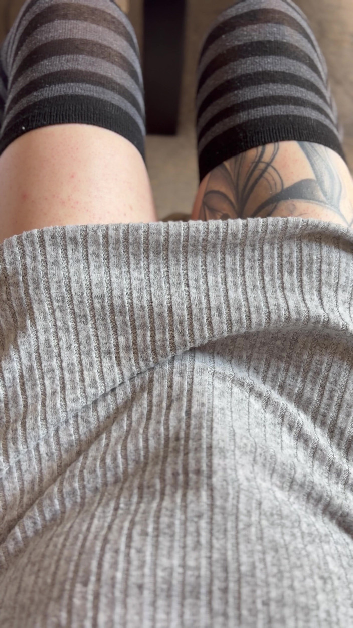 Kinky Princess: Фембой играет со своим маленьким членом