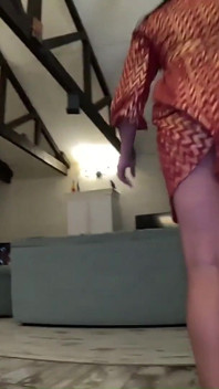 Vestido rojo y dorado juego de cocina nalgadas, mamada, perrito e intenso orgasmo 298
