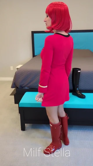 Milf Stella: Introducing Lieutenant Stellar