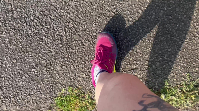 EeveeXo: Mytí mých zpoceného chodidla po běhu