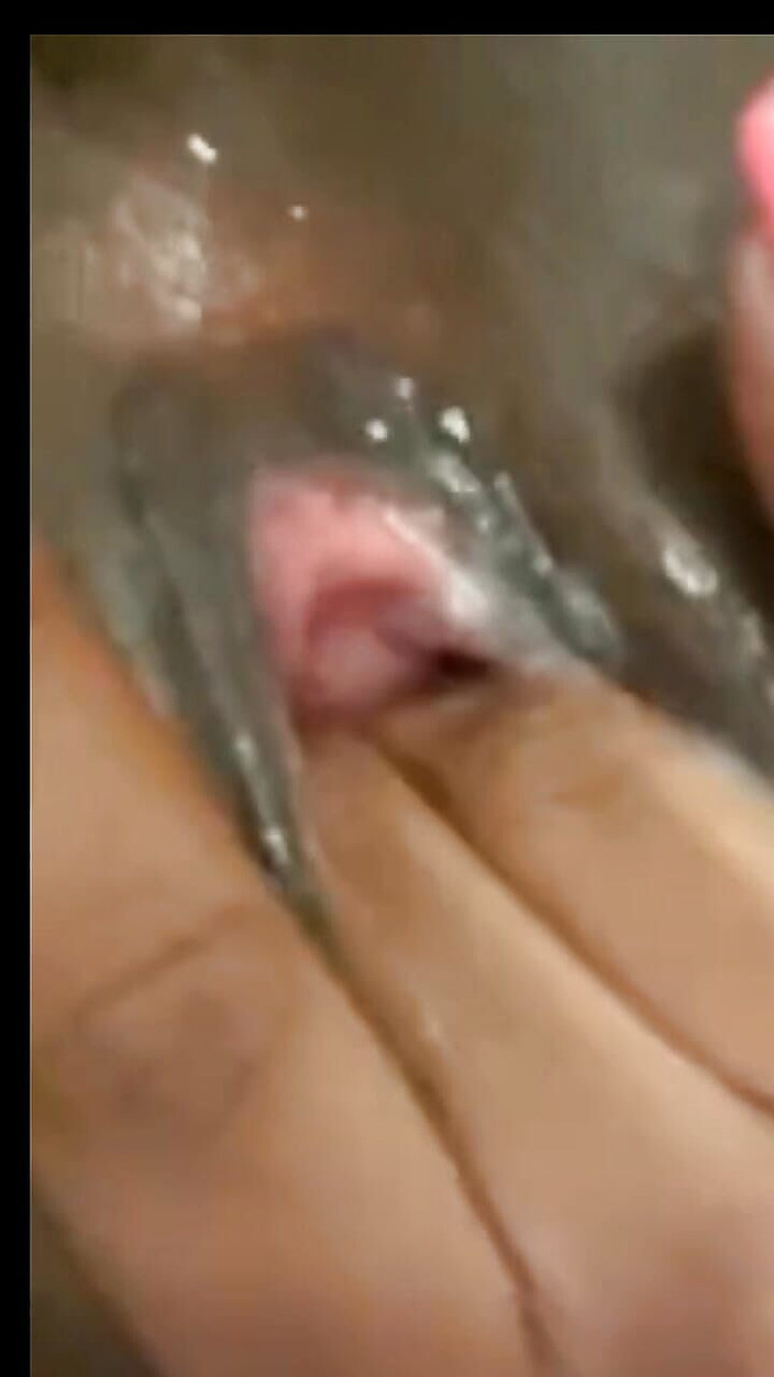 Cuteteddy: Kundička kape mokrá