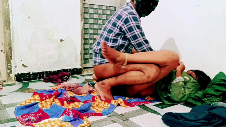 Bhabhi UP: Üvey annem çok ateşli