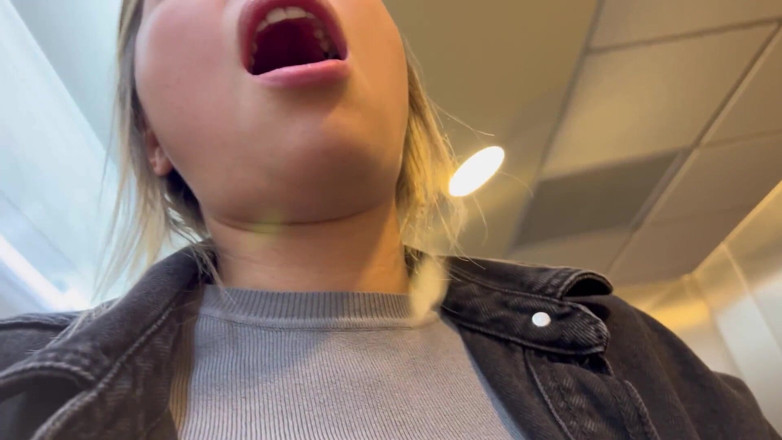 scarlettandc: I Sucked the Vagina of the Woman I Met at...