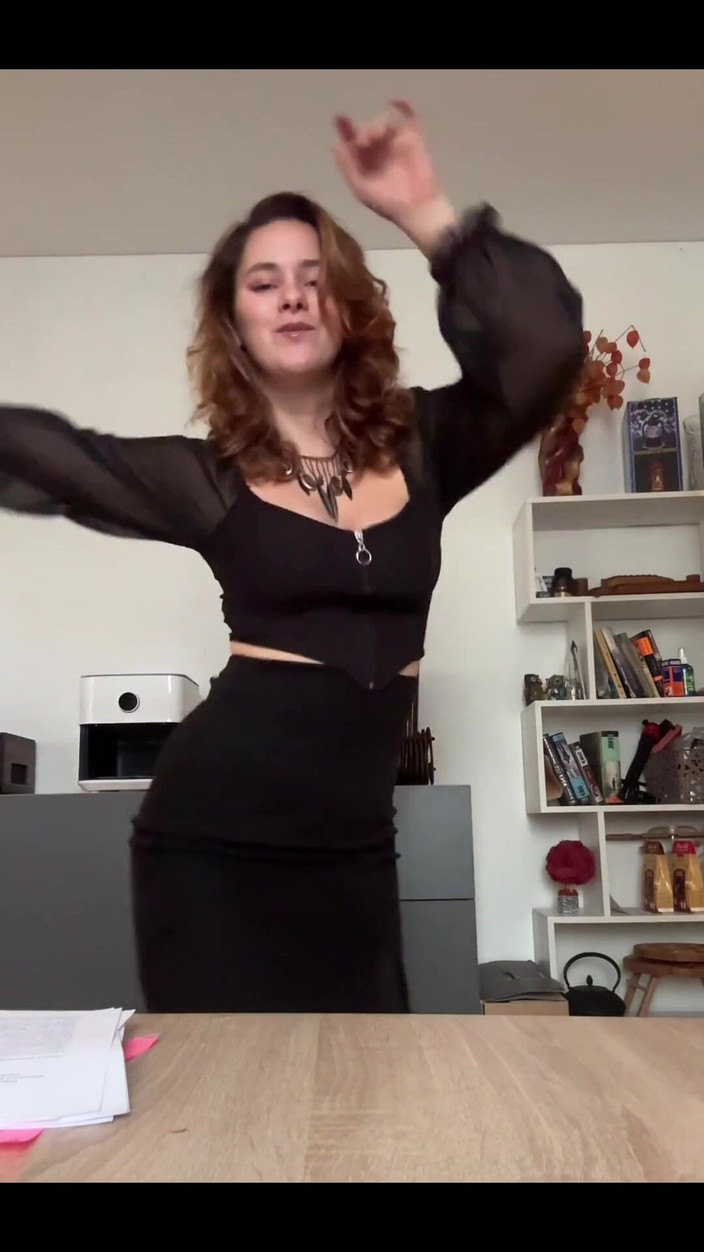 Fox Flame: ビッグ・ティッツ・ティーズ