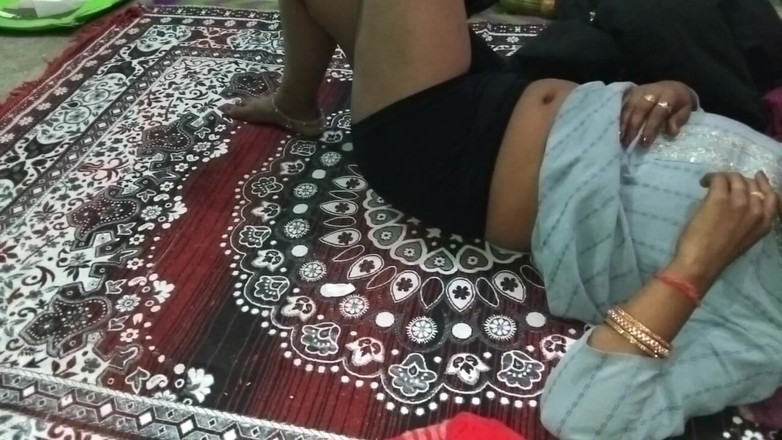 House stage: Desi baculaté tělo