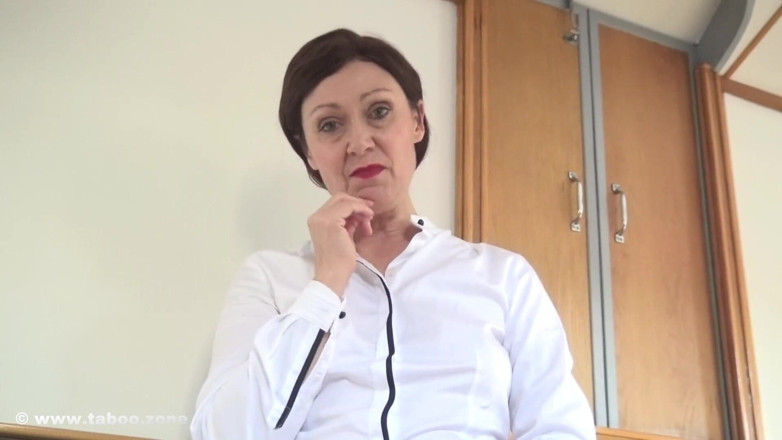 TabooZone: Umilire mică a penisului de la profesorul tău