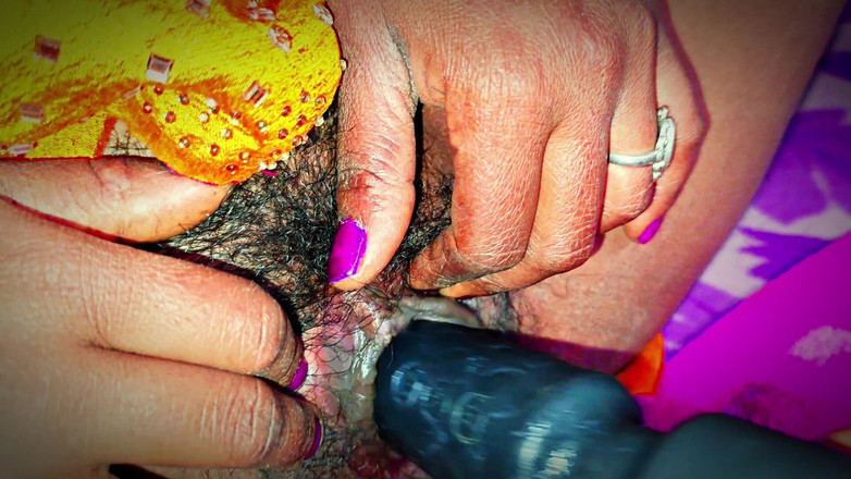 Bangala bhabhi: Киска бхабхи дези деревни внутри вабратора, секс с вавратором