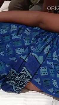 Figliastro scopa la matrigna in blue Saree - parte 1
