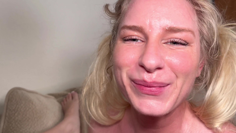 Talulah GG Strap On: Muscle Stepmommy Fucks Tiny Blonde Sub