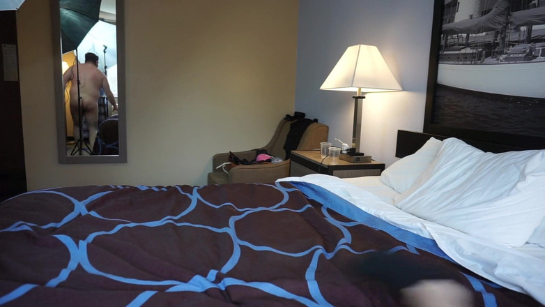 Kat Cumsalot Productions: Elle adore le goût de mon sperme, écoutez !