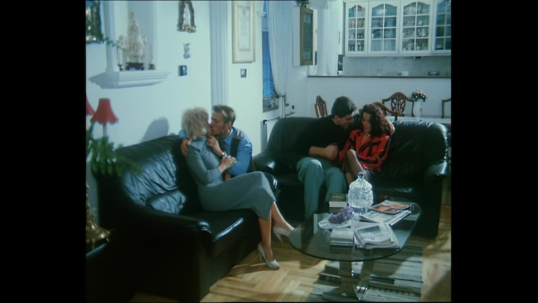 Vintage Megastore Full hd: İtalyan sürtükler derlemesi büyük memeli büyük yaraklar