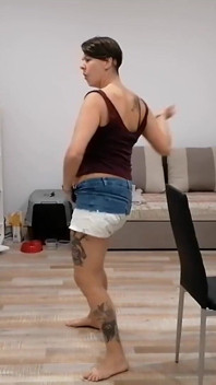 Striptease-ul lui Beky