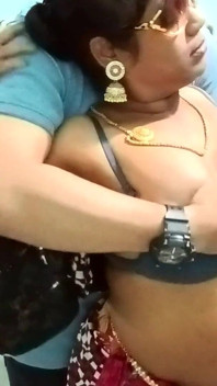 Capo dell'ufficio indiano sesso caldo romantico deepak con la lady manager