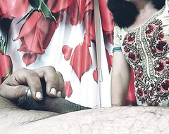 Bolly Karma: Si jalang sempurna dengan pantat bulat suka mengambil zakar besar...
