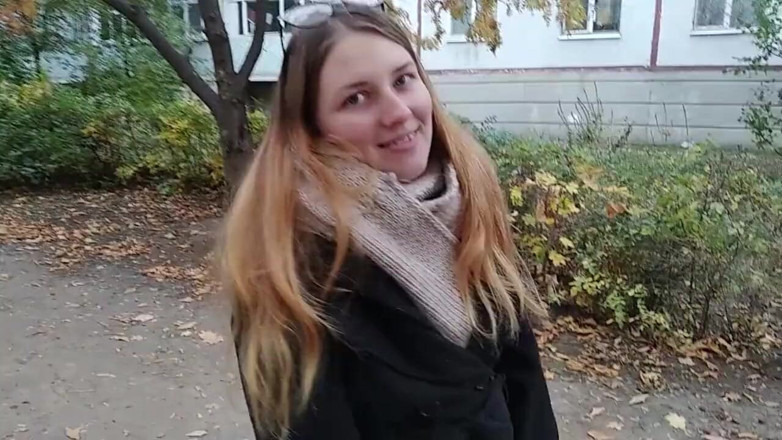 SweetAndFlow: Fucked a college girl at the entrance