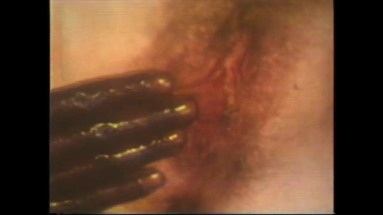 The Unforgettable: 粗糙的手