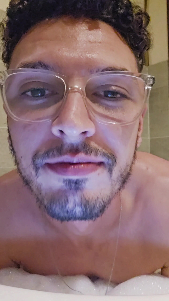 Pvt gloryhole br (brazil): Пойдёшь со мной в эту ванну?