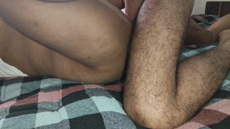 xxxking: 村の義理の妹は義理の義理の義兄に初めて抱かれ、彼女の膣を犯された後、彼は