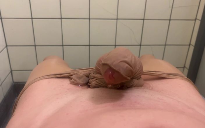 Loreley add: Mi nueva tarea, una experiencia cachonda para mí en pantimedias...