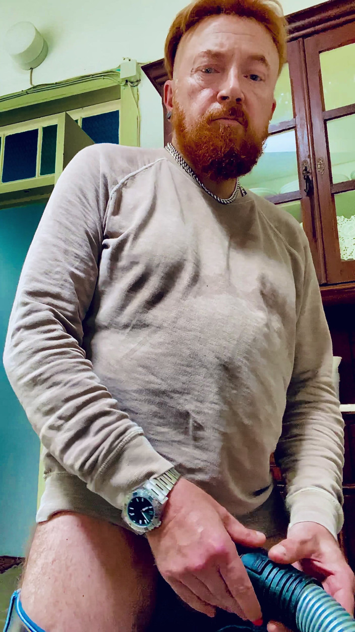 KinkMitch: Distracție Cu Aspiratorul