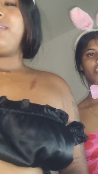 Self Grease up 2 Chicas Titty Time