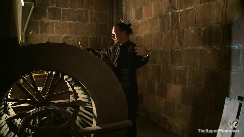 The Upper Floor by Kink: Servis seansı: Cephanelik turu bölüm 2