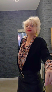 A Little Hello From A Dirty MILF